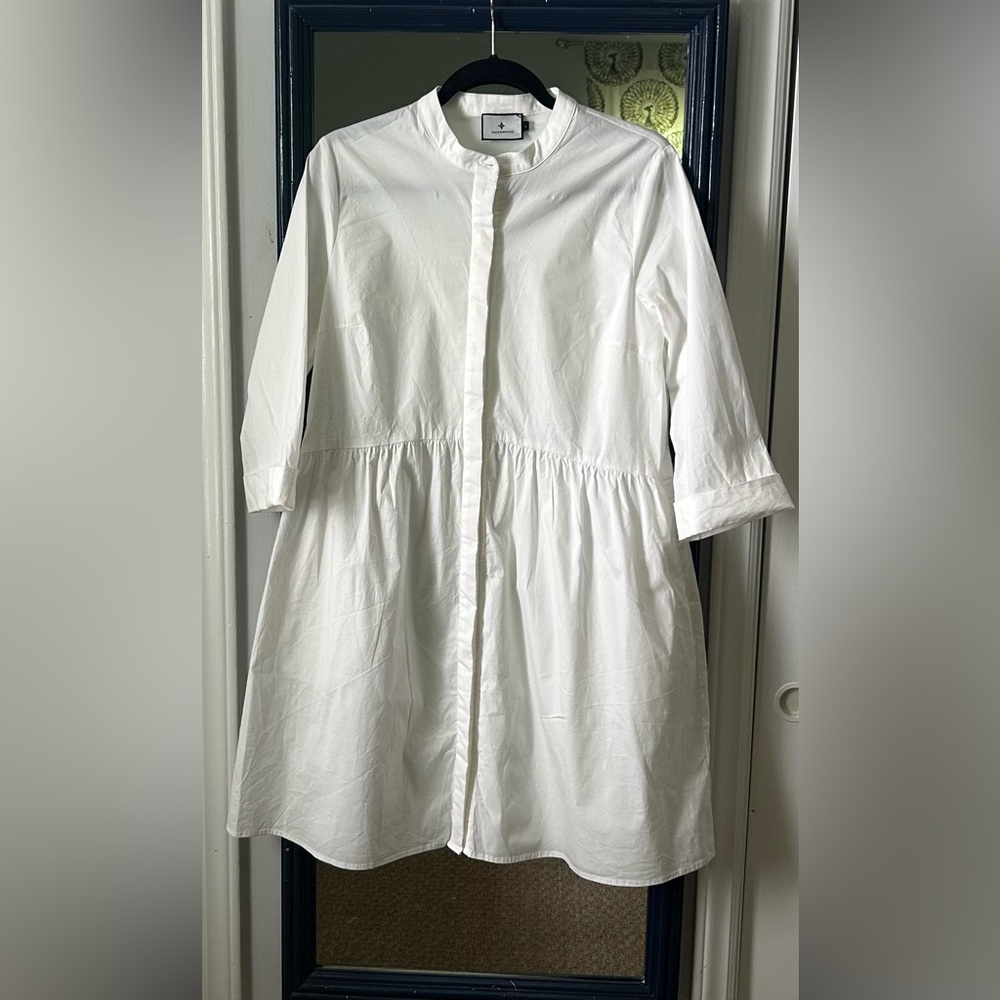 Tuckernuck Royal shirt dress , white, Size M/L - Picture 5 of 8